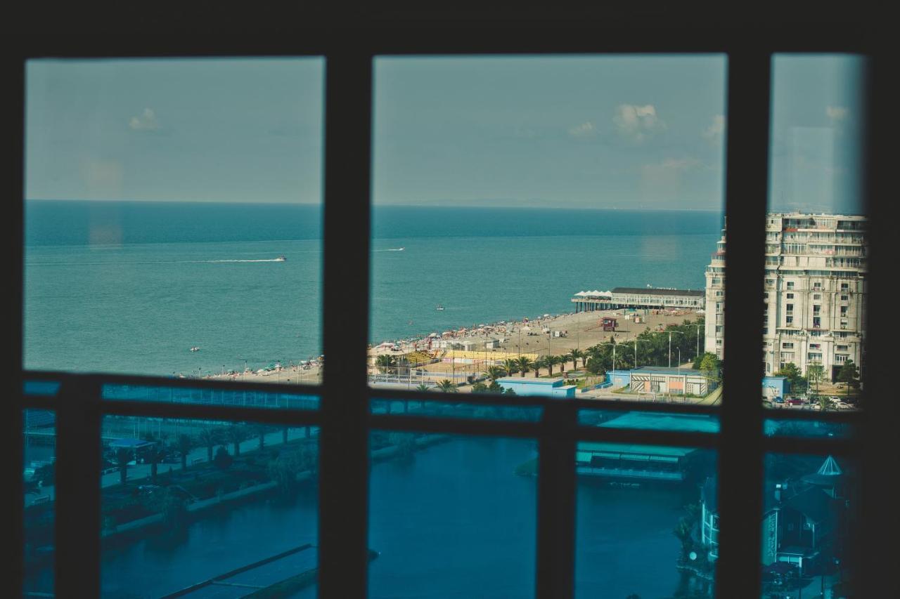 Orbi City Aparthotel Batoumi Extérieur photo