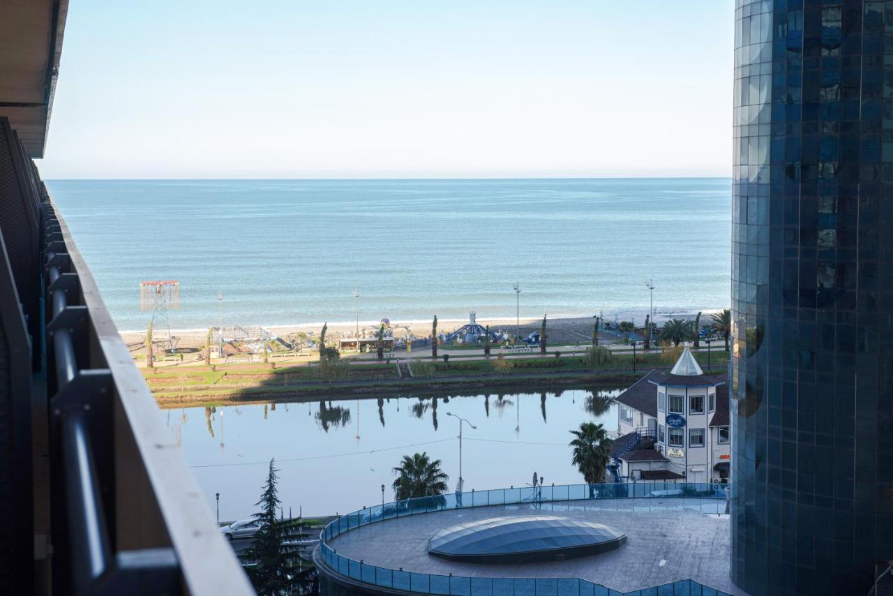 Orbi City Aparthotel Batoumi Extérieur photo